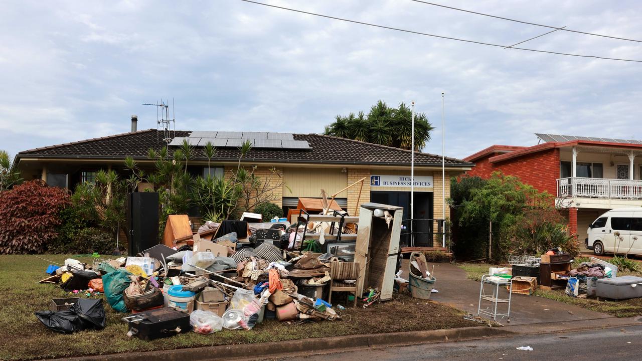 Heartbreaking images after floods