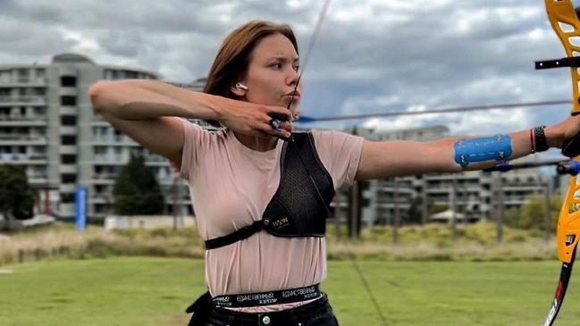 (L-R) Mariia Kurenkova will compete at the ASNSW Short Distance Championship, 27 May, 2023. Picture: Supplied.