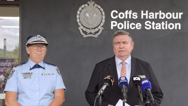 Coffs Clarence Command Detective Jo Schultz with Commander of the State Crime Command’s Homicide Squad, Detective Superintendent Danny Doherty, announcing the $500,000 reward for information on Duncan Campbell's murder.