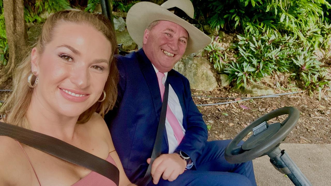 Barnaby Joyce and Vikki Campion drove other guests around on a golf buggy.