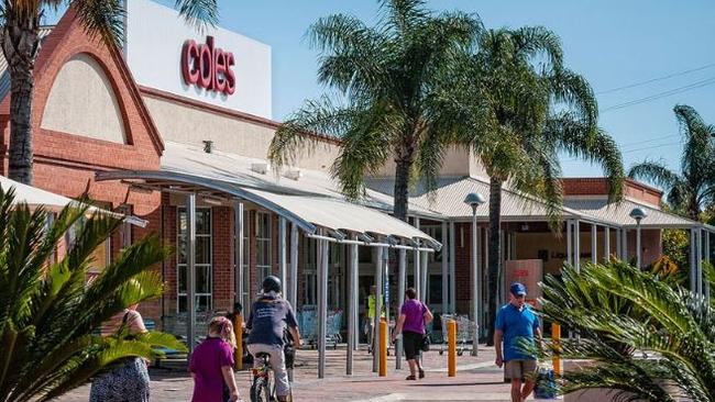 The existing Coles and Kmart will not be affected by the development, which includes a new two-storey glass-fronted section but a 2-storey, glass-fronted building is planned for where the mall is now.