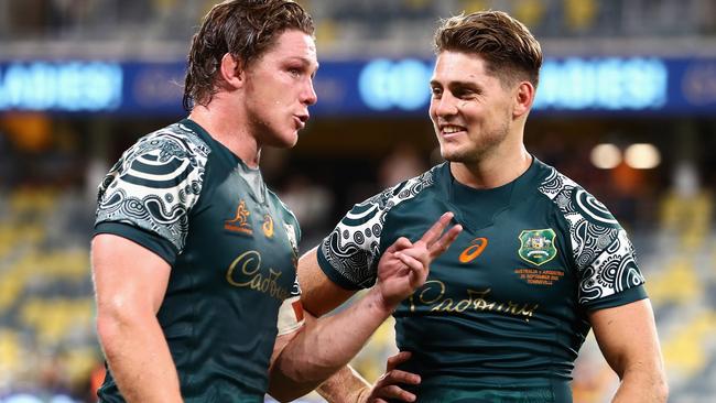 TOWNSVILLE, AUSTRALIA - SEPTEMBER 25: Michael Hooper of the Wallabies talks to James O'Connor of the Wallabies after winning The Rugby Championship match between the Australian Wallabies and Argentina Pumas at QCB Stadium on September 25, 2021 in Townsville, Australia. (Photo by Chris Hyde/Getty Images)