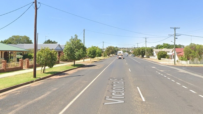 Officers were called to Victoria St in Parkes following reports of a domestic incident. Picture: Google Maps