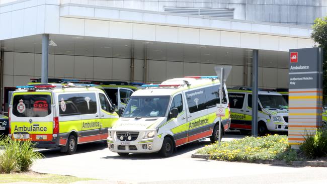 Ambulances at the QEII hospital in Brisbane on Sunday. Picture: Steve Pohlner