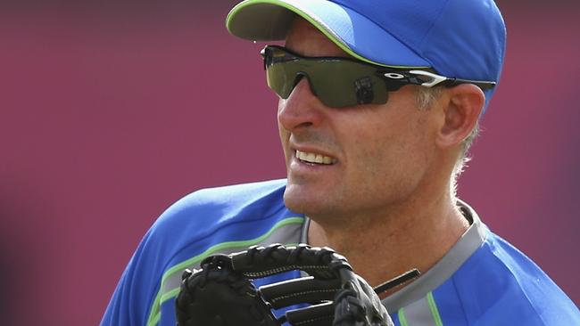 Mike Hussey is not a supporter of Australia picking spin-specialist batsmen for tours of the subcontinent