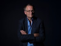 SYDNEY, AUSTRALIA - SEPTEMBER 16: Dr Michael Mosley poses for a photo at the ICC Sydney on September 16, 2019 in Sydney, Australia. The Centenary Institute Oration is part of the 14th World Congress on Inflammation. (Photo by Brook Mitchell/Getty Images)