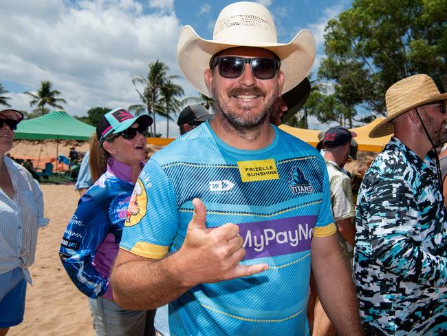 Brad Allen aka sleepy comes second in MenÃ•s SlappaÃ•s Thong Throw at the Darwin Beer Can Regatta at Mindil Beach, 2024. Picture: Pema Tamang Pakhrin