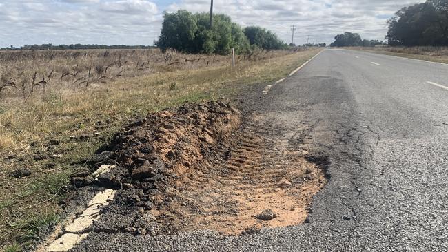 Damage on the Bendigo-Pyramid Hill Rd.