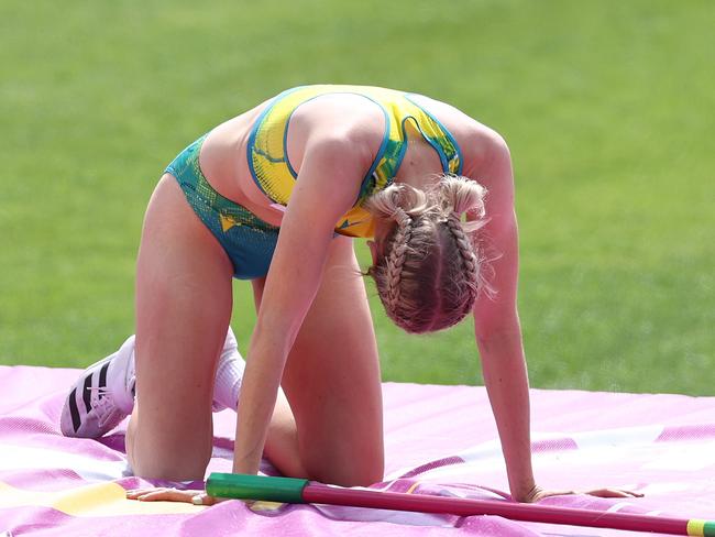 BIRMINGHAM 2022 COMMONWEALTH GAMES. 06/08/2022   .  Track and Field at Alexander Stadium.  Womens high jump. Australian Eleanor Patterson jumps during todays final were she won a silver medal   . Picture: Michael Klein