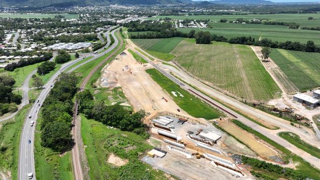 Roadworks construction on the Edmonton to Gordonvale road highway link continue beside the exiting two lane Bruce Highway, just south of Edmonton. Picture: Brendan Radke