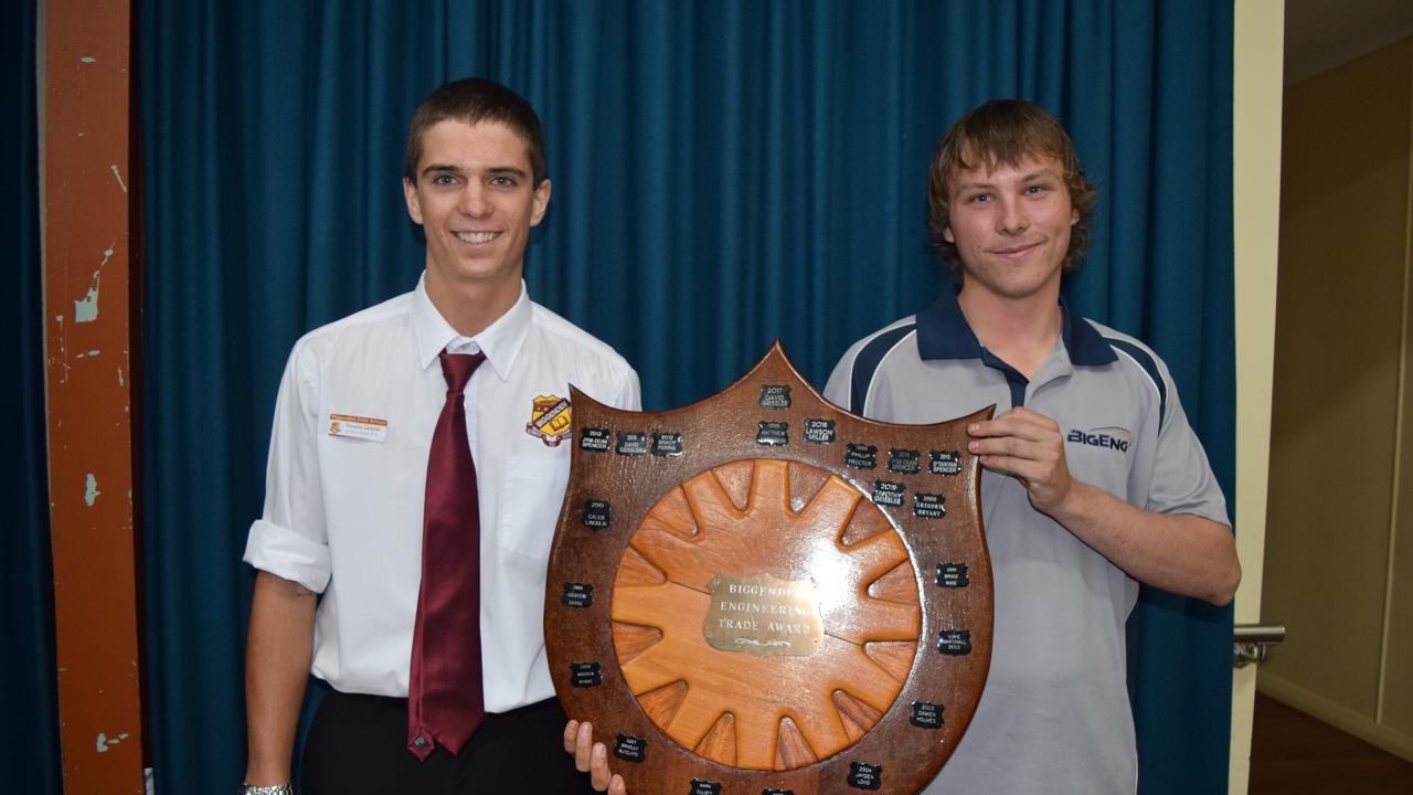 Illustrious Biggenden alumnus presents awards | The Courier Mail