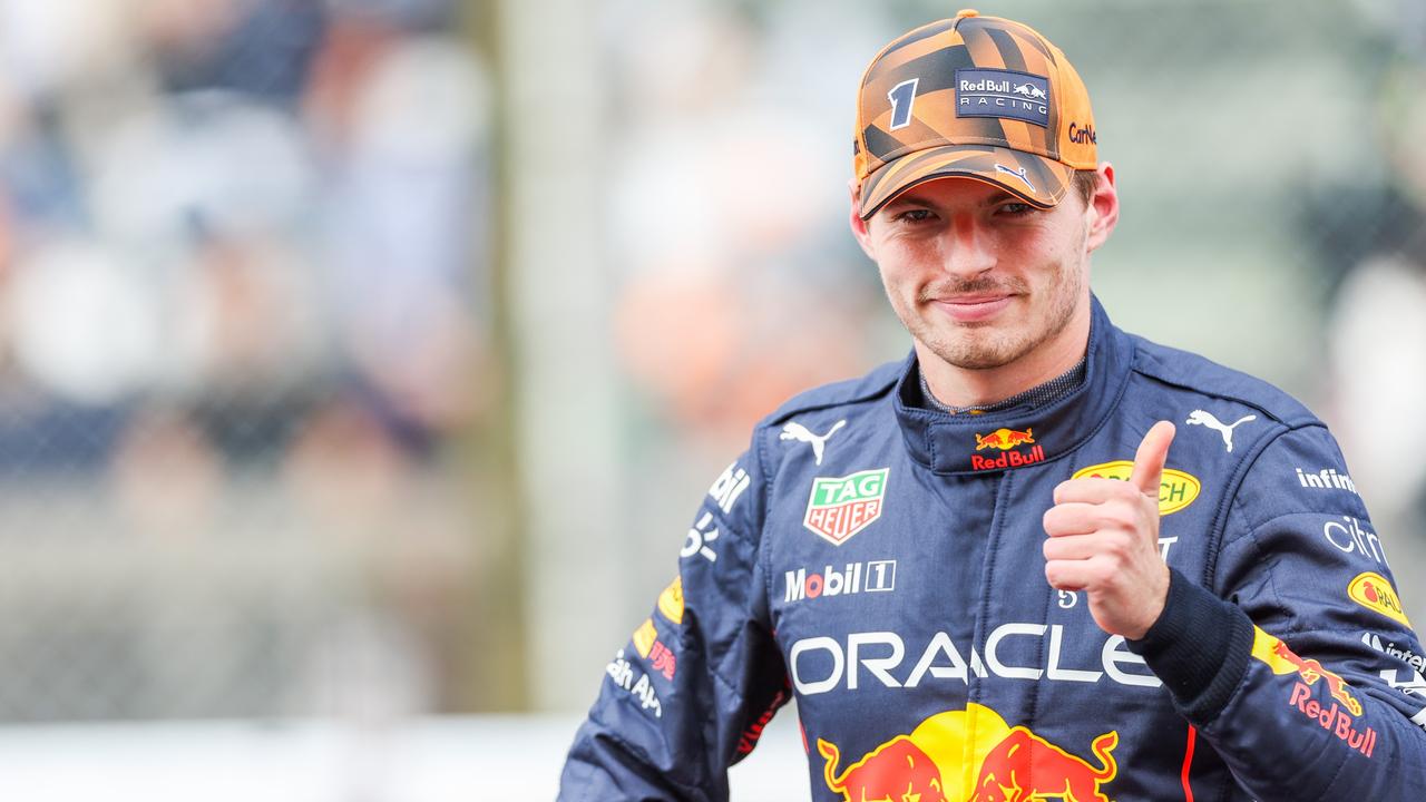 Max Verstappen mengklaim pole meskipun kontroversi kualifikasi