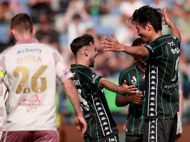 MELBOURNE, AUSTRALIA - DECEMBER 29: Hiroshi Ibusuki of Western United celebrates scoring a penalty goal during the round 10 A-League Men match between Western United and Brisbane Roar at Ironbark Fields, on December 29, 2024, in Melbourne, Australia. (Photo by Kelly Defina/Getty Images)