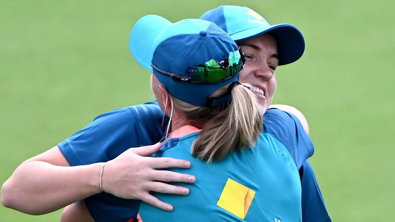 Meg Lanning presented Kim Garth with her maiden cap. Picture: Bradley Kanaris/Getty Images