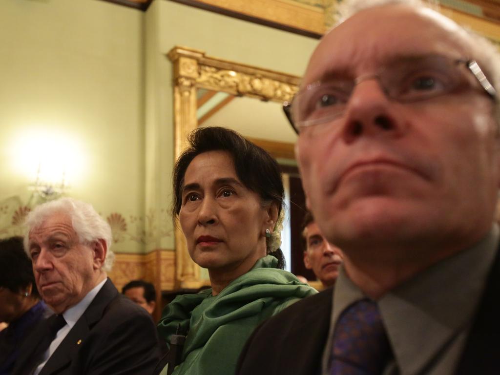 Frank Lowy, Aung San Suu Kyi and Sean Turnell during a Lowy Institute event in 2013.