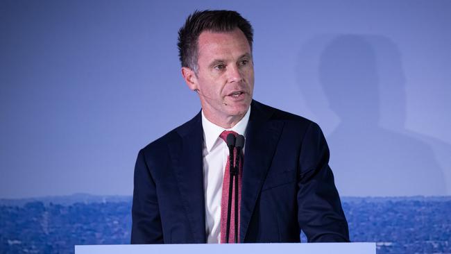 Chris Minns said the Coalition would leave behind $187b of debt. Picture: NCA NewsWire / Christian Gilles