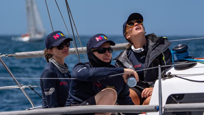 Jessica Watson and crewmates just after the start. Picture: Andy Cheung/Getty Images