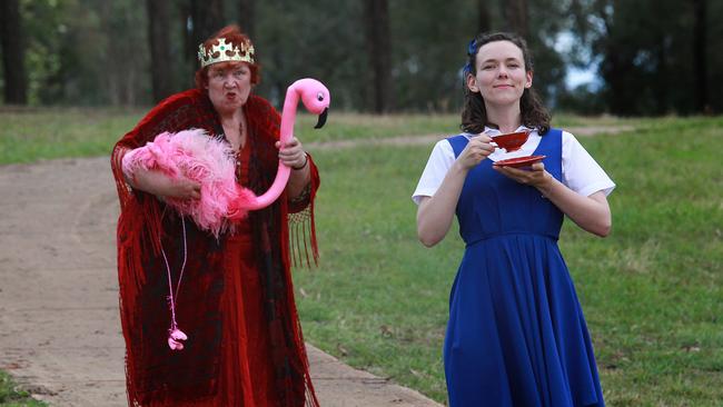 Wendy Blaxland as The Queen of Hearts and Jessica Blaxland Ashby as Alice for their<i> Alice in Wonderland</i> stage show at Bella Vista Farm Park. Picture: Carmela Roche