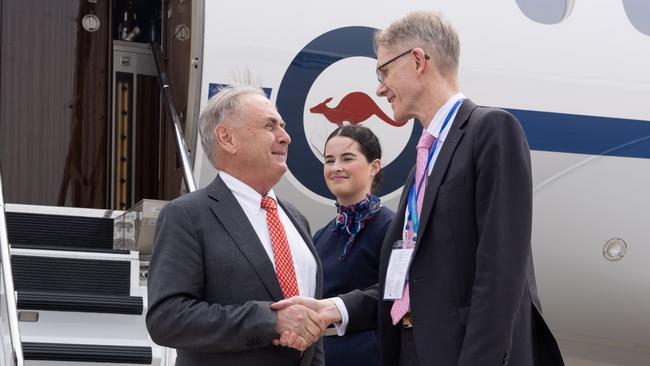 Don Farrell arrives in China and is greeted by Australian Ambassador to China Graham Fletcher