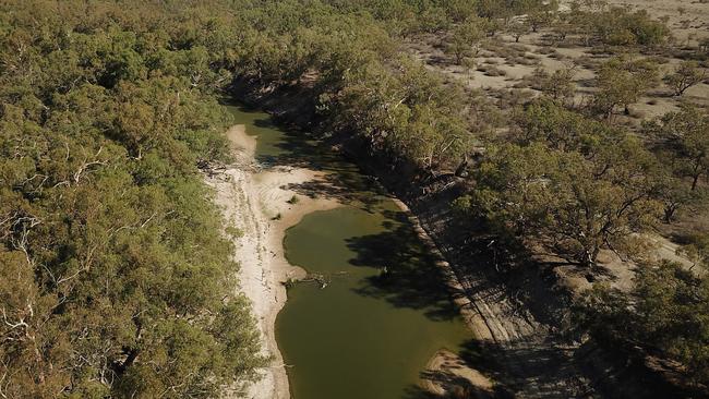 There are growing calls for a royal commission into the controversial Murray-Darling River water buybacks. Picture: AAP