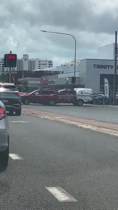 Police investigate abandoned car in Cairns CBD