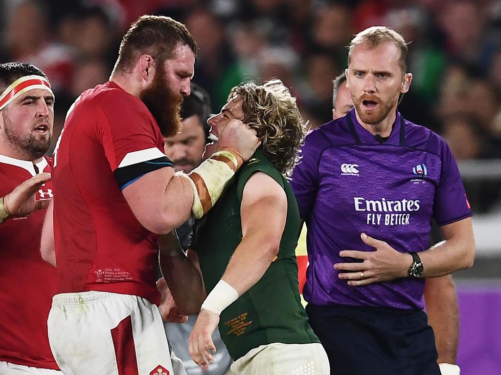 Rugby World Cup 2019 Faf de Klerk is brave, brilliant and bloody