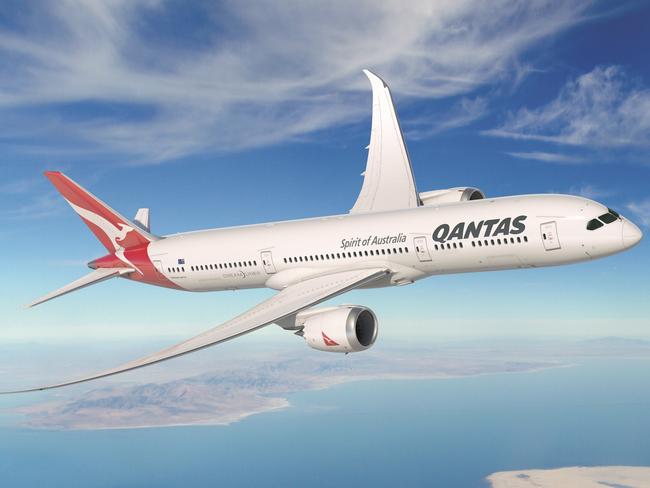 Boeing 787-9 Dreamliner joins the Qantas International fleet from 2017.