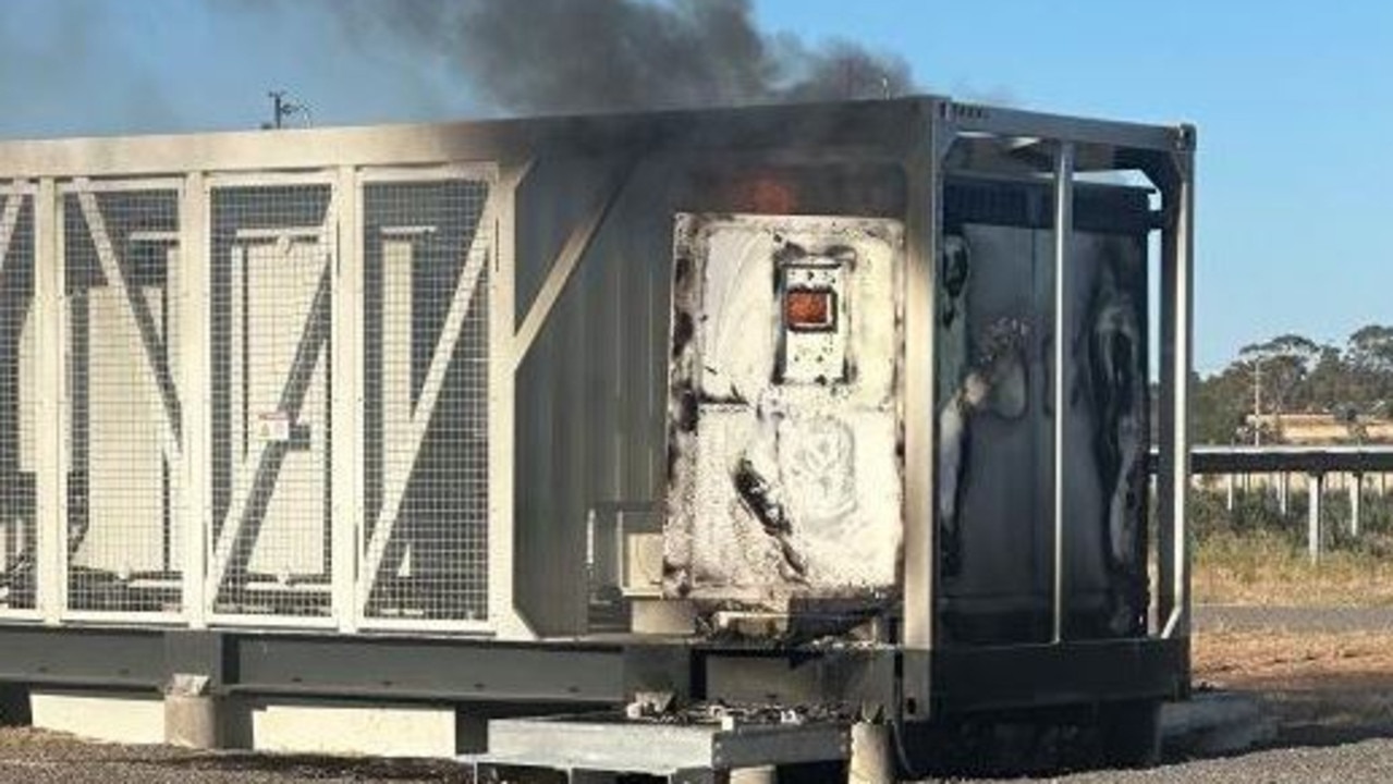 Five Victorian solar farms switched off due to bushfire concerns