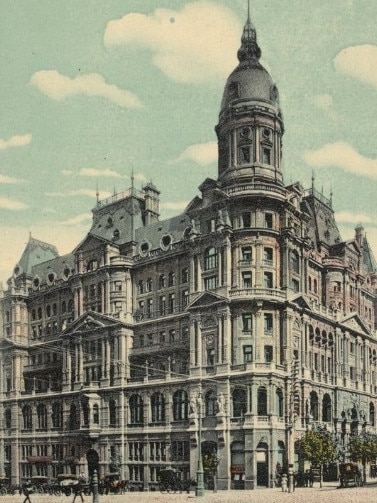 A turn-of-the-century postcard featuring the Federal Palace Hotel. Picture: State Library of Victoria