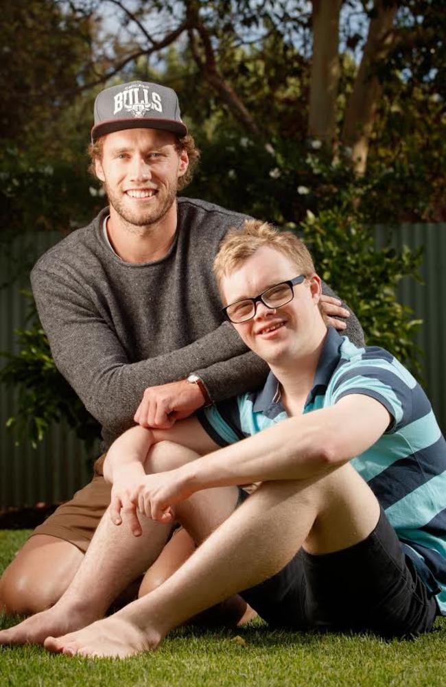 Port Adelaide defender Jack Hombsch with his brother Todd. Picture: Matt Turner