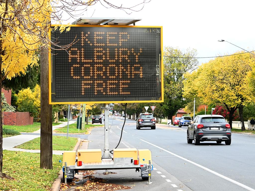 Street signs in Albury.