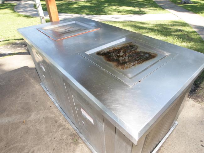 The BCC services its region with almost 1000 barbecues across 2000 parks.