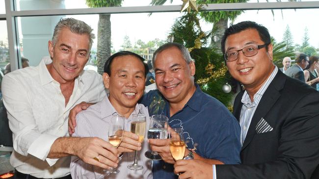 Riyu Li (middle left) with Gold Coast mayor Tom Tate (middle right). Picture: Regina King