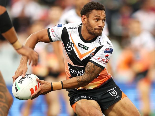 Apisai Koroisau “thinks” he’s goalkicking. Picture: Mark Kolbe/Getty Images