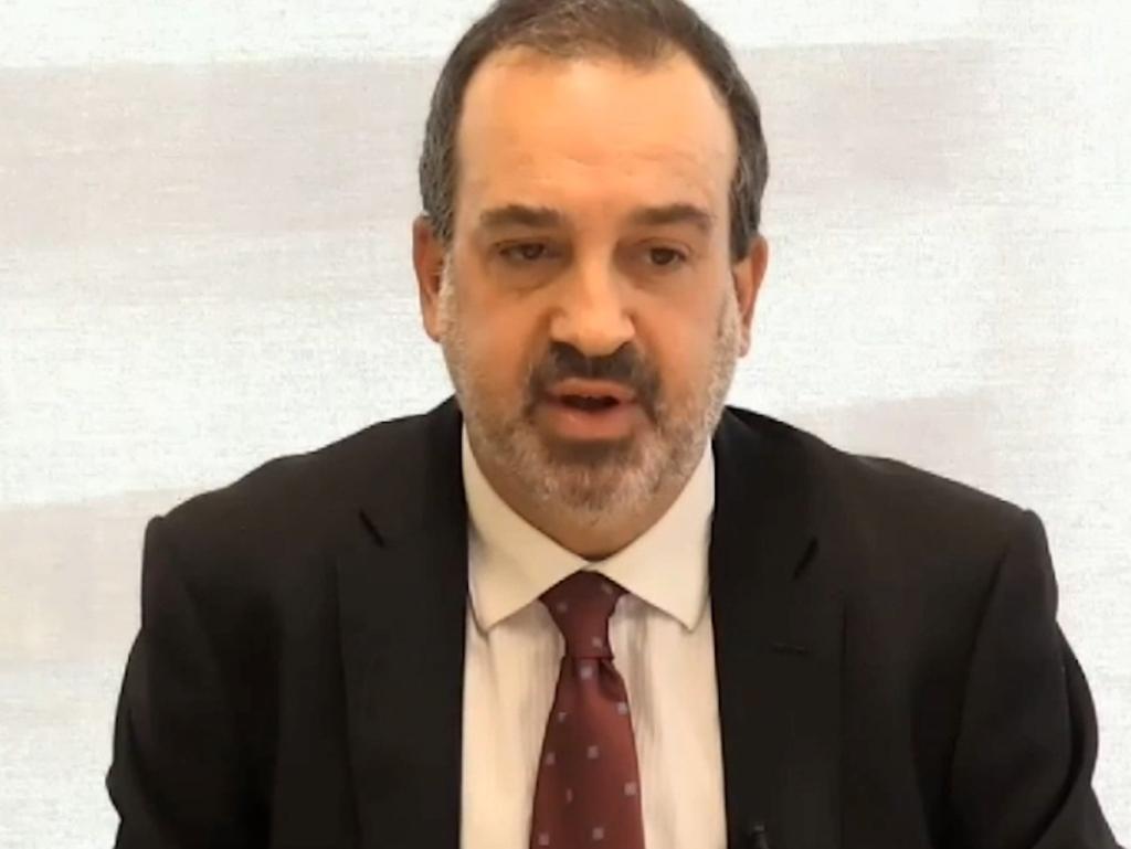 Jobs Minister Martin Pakula should have had more oversight on contracts, the inquiry found.