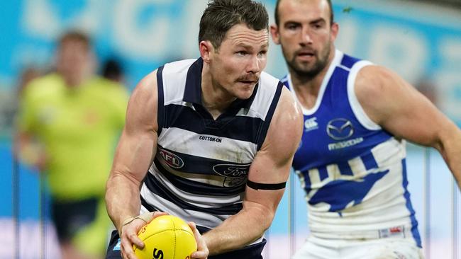 Patrick Dangerfield of the Cats competes for the ball during the Round 21 AFL match between the Geelong Cats and the North Melbourne Kangaroos at GMHBA Stadium in Geelong, Saturday, August 10, 2019. (AAP Image/Scott Barbour) NO ARCHIVING, EDITORIAL USE ONLY