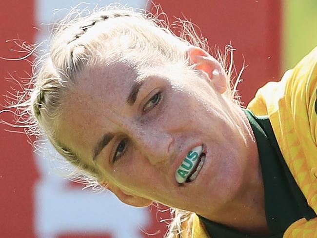 SYDNEY, AUSTRALIA - NOVEMBER 26:  Ali Brigginshaw of Australia  scores a try during the 2017 Rugby League World Cup Semi Final match between Australia and Canada at Southern Cross Group Stadium on November 26, 2017 in Sydney, Australia.  (Photo by Mark Evans/Getty Images)