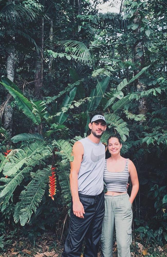 Swans recruit Brodie Grundy proposes to girlfriend Rachael