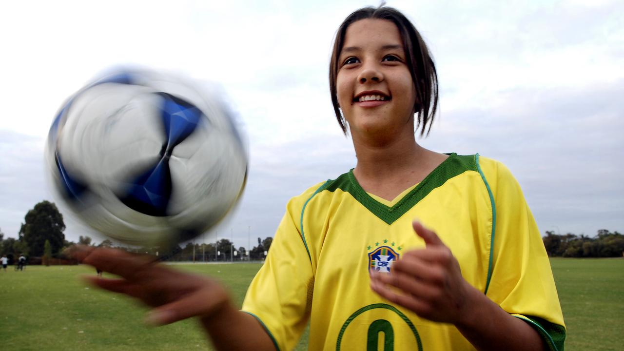 Sam Kerr back with the under 15 girls soccer team