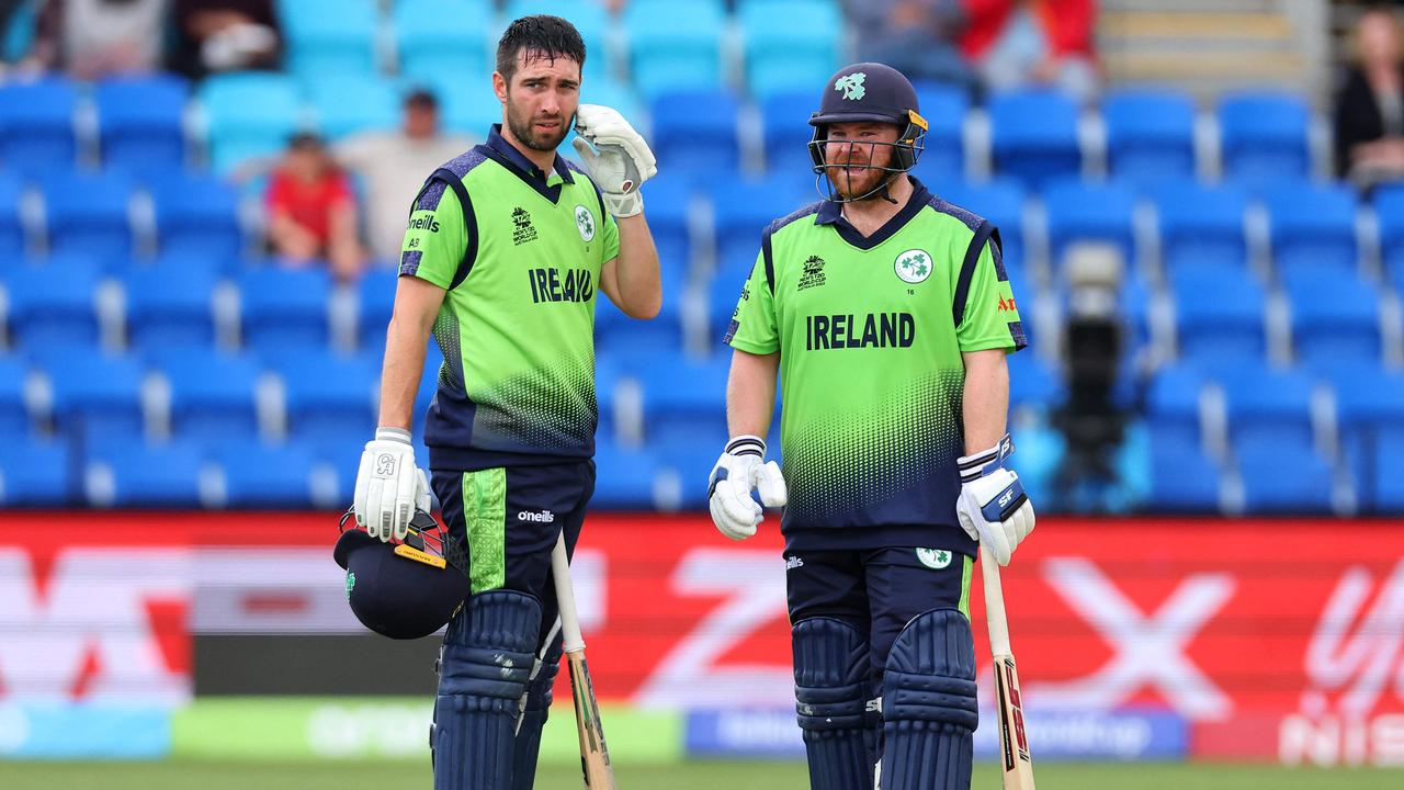 Paul Stirling and Andrew Balbirnie did all the damage early. (Photo by DAVID GRAY / AFP)