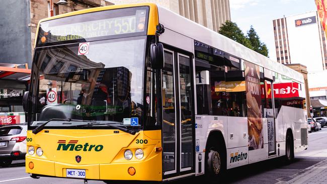 The State Government will reintroduce transit officers on Metro buses. Picture: Linda Higginson