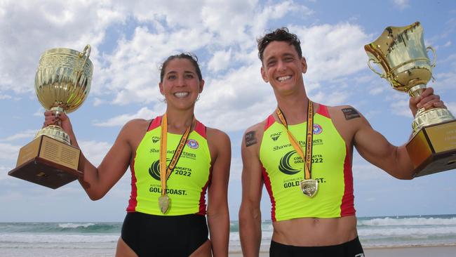 2022 Coolangatta Gold winners Carla Papac and Ali Day. Picture credit: Surf Life Saving Australia