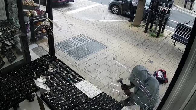 Thieves target Konstan Jewellers in violent lunchtime attack