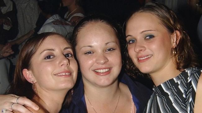 Stevi Knage, Nicole and Brooke Anderson at Mantaz Club and Bar pic Bryan Lynch AD065004