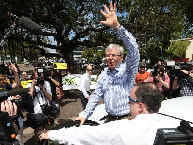 31/08/2013 NEWS: Election13 Darwin PM Kevin Rudd  waves from his car as he meets shoppers ,market vendors and tries local food during a visit to the Parap Markets ,Parap , Darwin. Pic. Mechielsen Lyndon