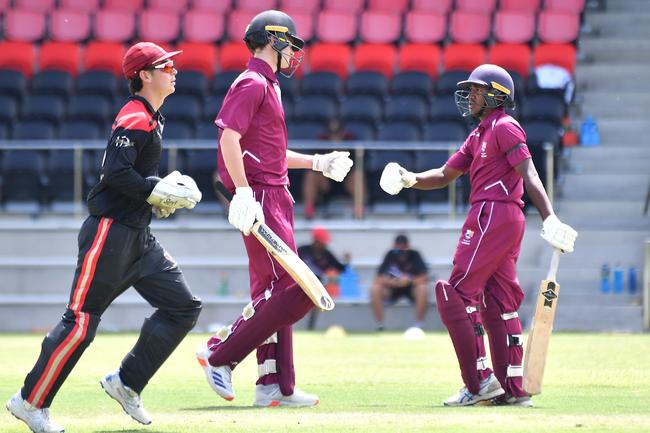 Ipswich batsman Callum Pamenter and Ryan Weththasinghe GPS First XI cricket between Terrace and Ipswich Grammar School Saturday February 1, 2025. Picture, John Gass