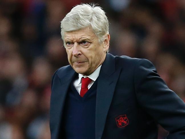 Arsenal's French manager Arsene Wenger watches from the touchline during the English Premier League football match between Arsenal and Middlesbrough at the Emirates Stadium in London on October 22, 2016. / AFP PHOTO / Ian Kington / RESTRICTED TO EDITORIAL USE. No use with unauthorized audio, video, data, fixture lists, club/league logos or 'live' services. Online in-match use limited to 75 images, no video emulation. No use in betting, games or single club/league/player publications. /