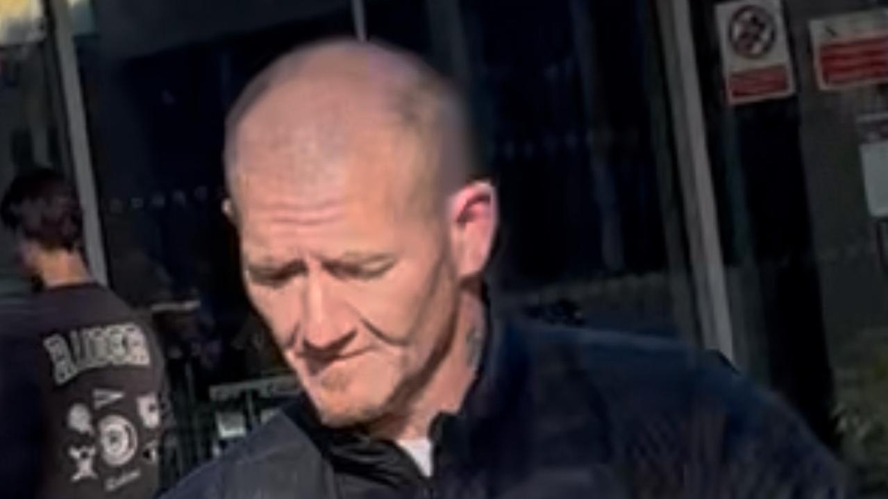 Man allegedly stalked, beat harmless cat with copper pipe
