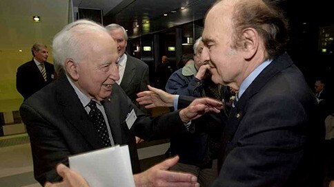 Samuel Pisar, right, is reunited with Sir Zelman Cowen after delivering a lecture at Melbourne Law School in 2007.