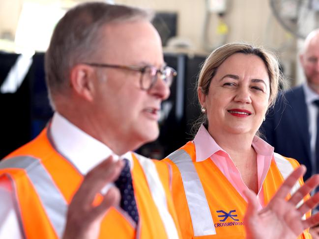 L to R, Anthony Albanese, Prime Minister, with Annastacia Palaszczuk, Premier of Queensland, visiting the Cross River Rail project, WOOLLOONGABBA,  on Wednesday 17th August 2022 - Photo Steve Pohlner